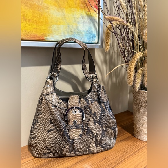 Coach 2011 Python D1120-F17419 - Picture 1 of 13